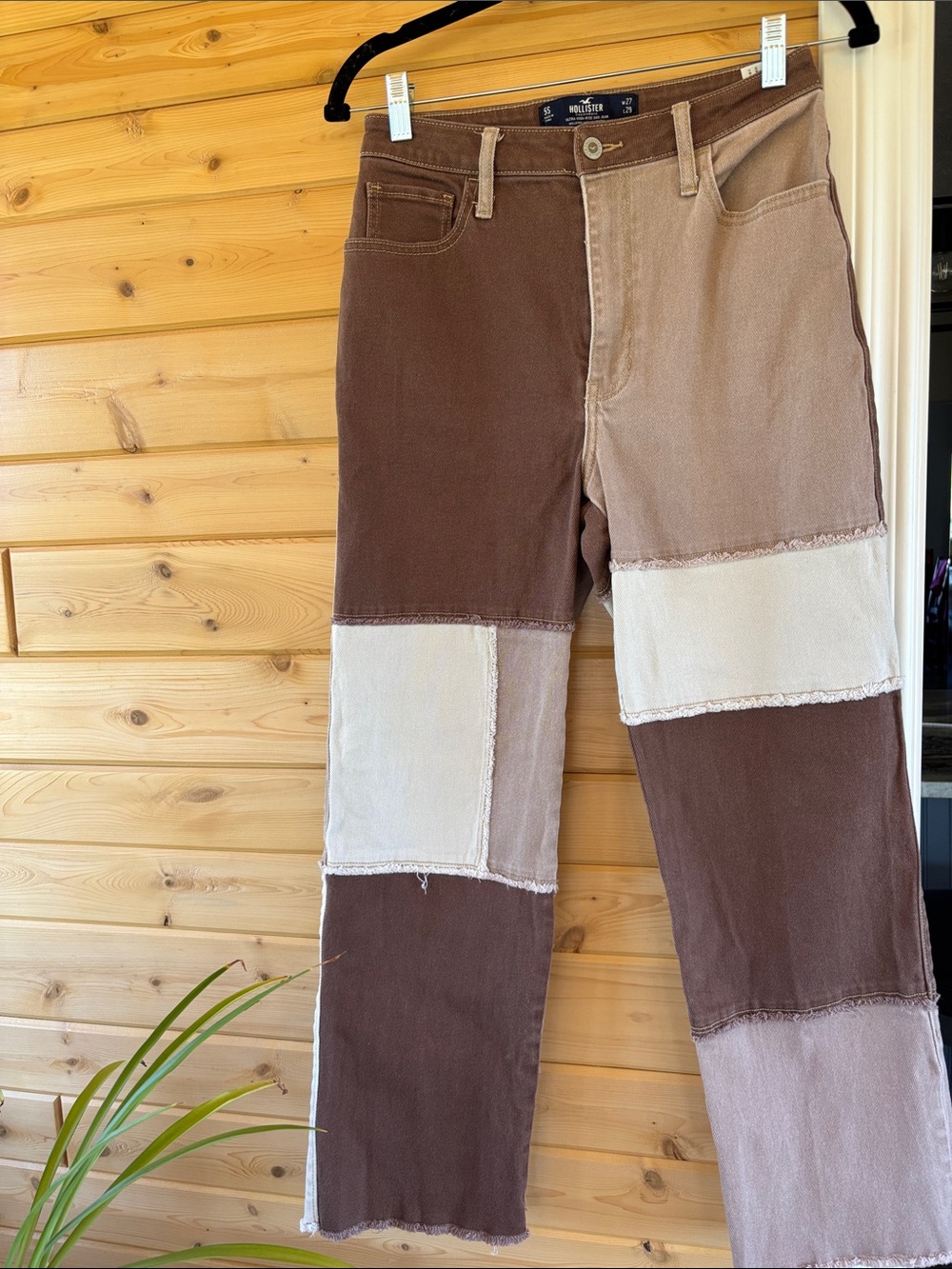 Hollister NWOT Two-Tone Patchwork Brown & Cream Jeans